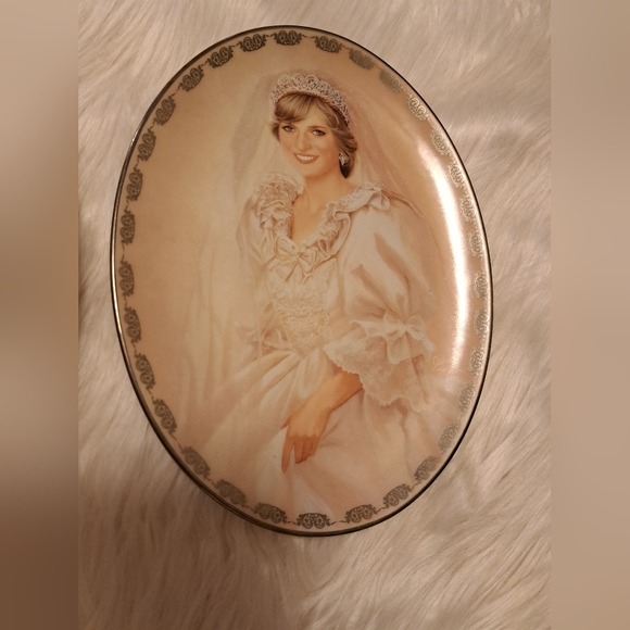 The Bradford Exchange Princess Diana Plates! - Picture 5 of 10